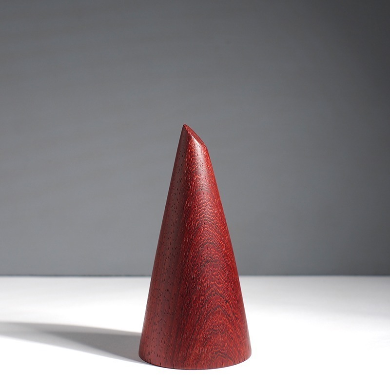 Houten mini urn model Zegge van Bosurn.nl in padoek