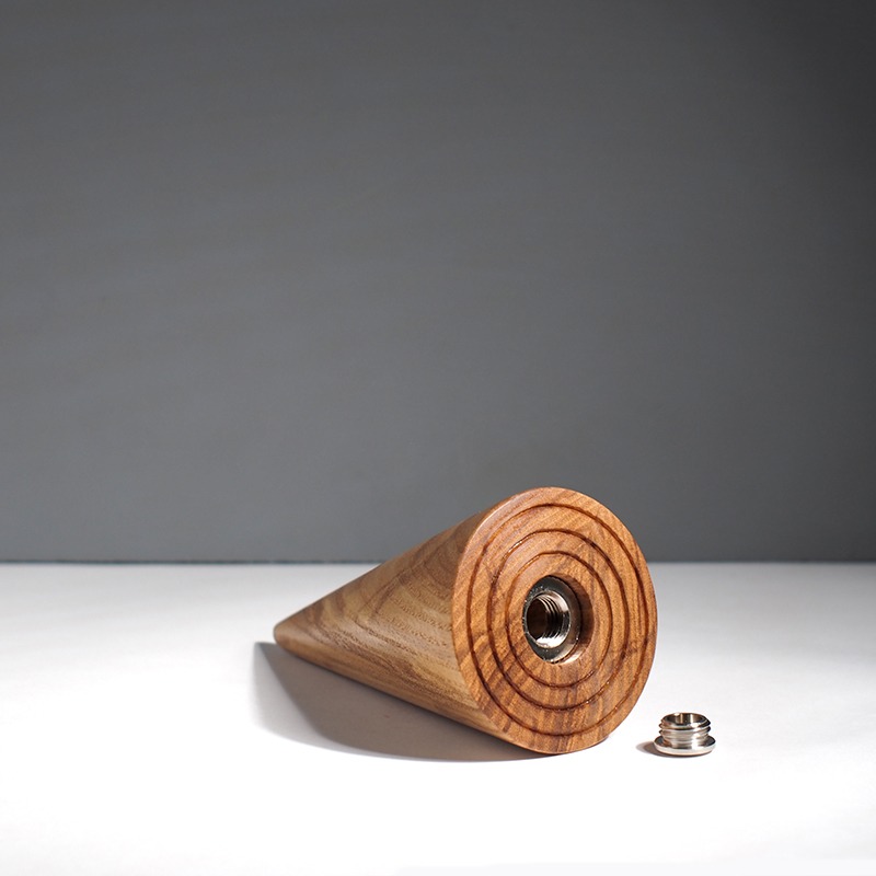 Sluiting houten mini urn model Zegge van Bosurn.nl in essen