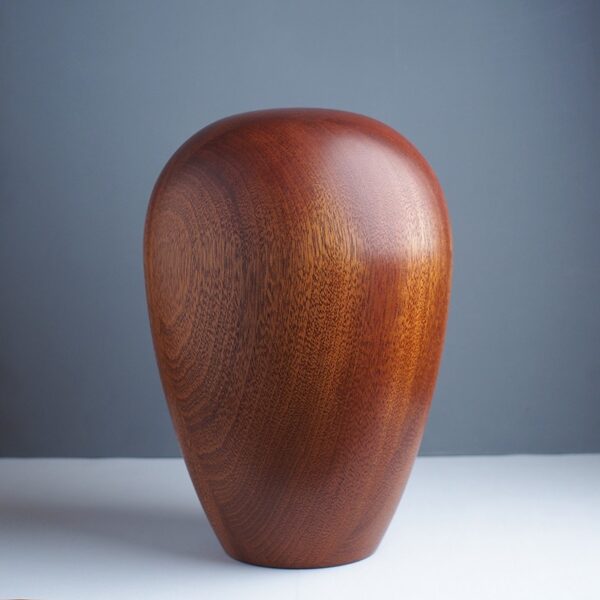 Houten grote urn model Heemst van Bosurn in mahonie